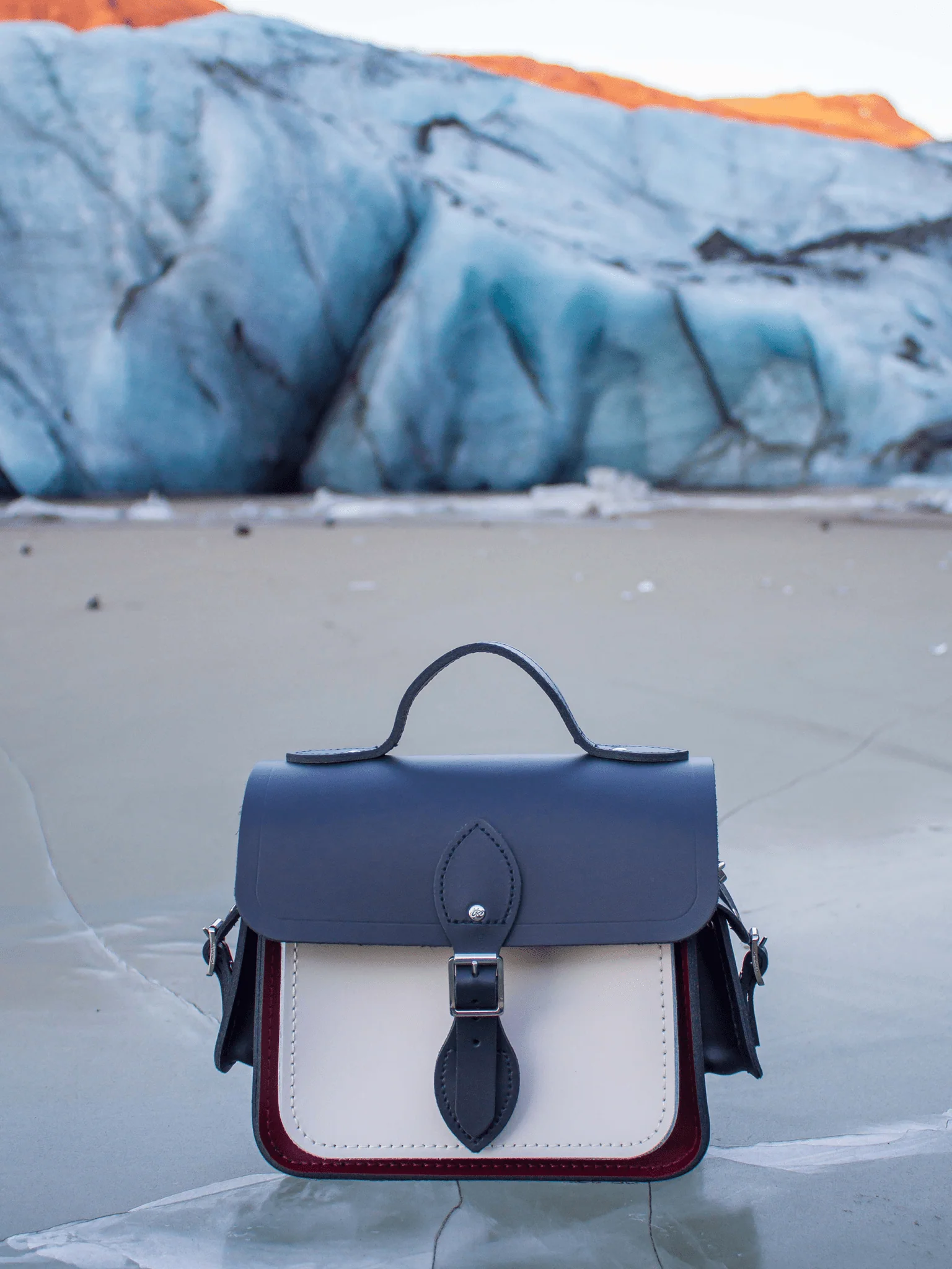 The Traveller - Clay, Oxblood & Navy
